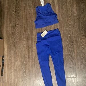 Bright blue Fabletics set- size large. NWT!